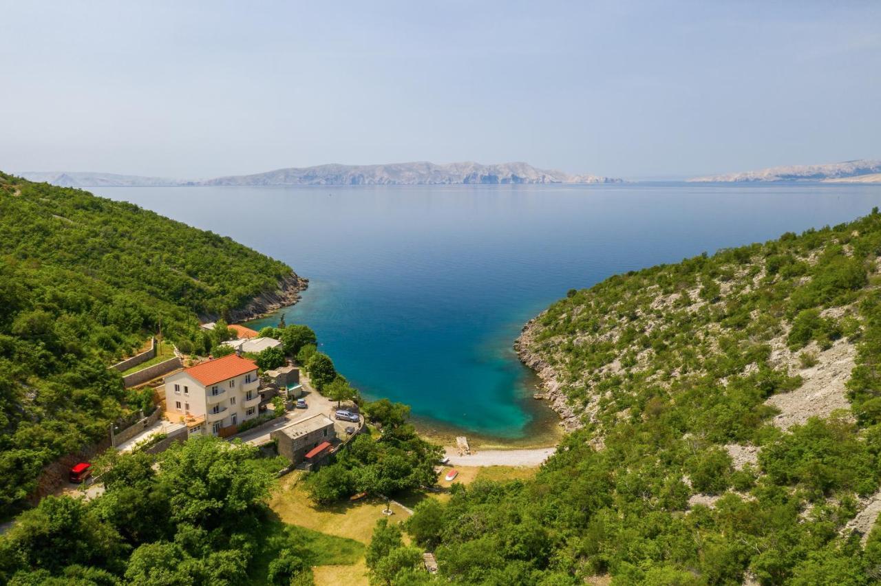 Dora Apartment Senj  Buitenkant foto