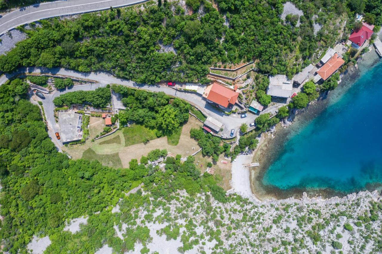 Dora Apartment Senj  Buitenkant foto