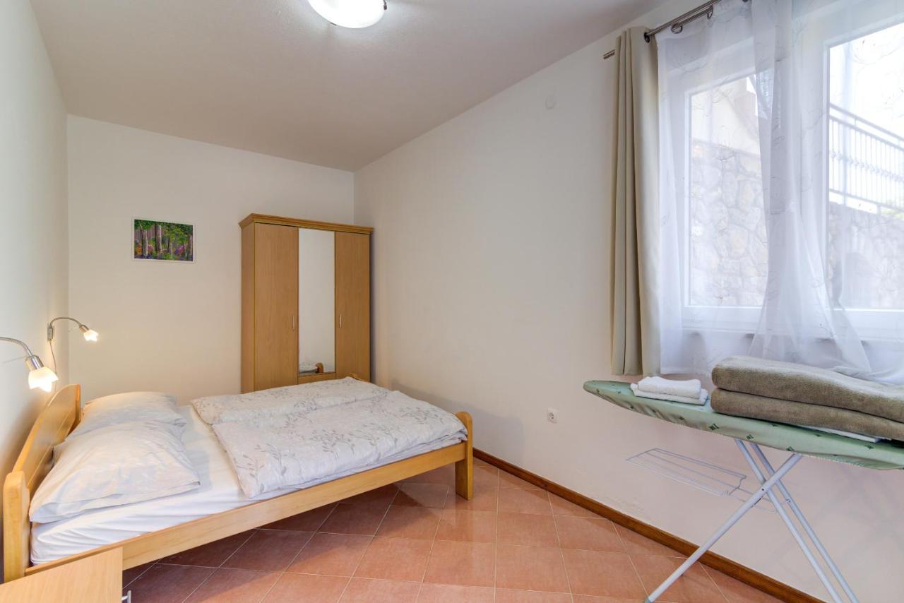 Dora Apartment Senj  Buitenkant foto
