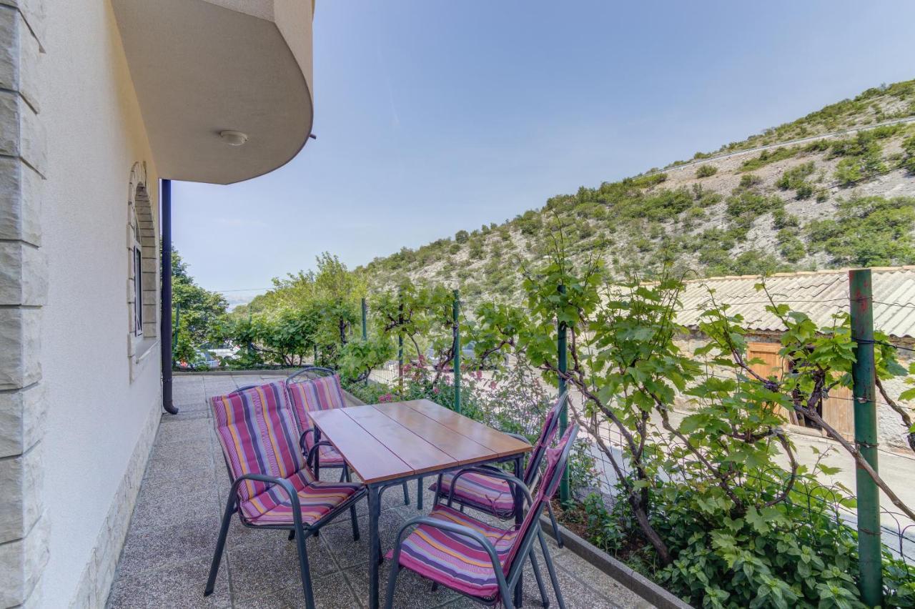 Dora Apartment Senj  Buitenkant foto