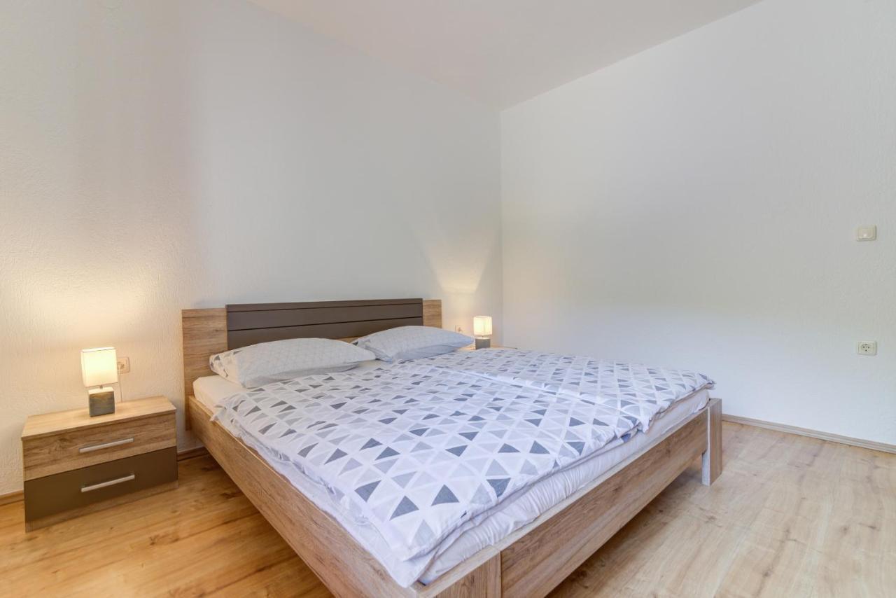 Dora Apartment Senj  Buitenkant foto