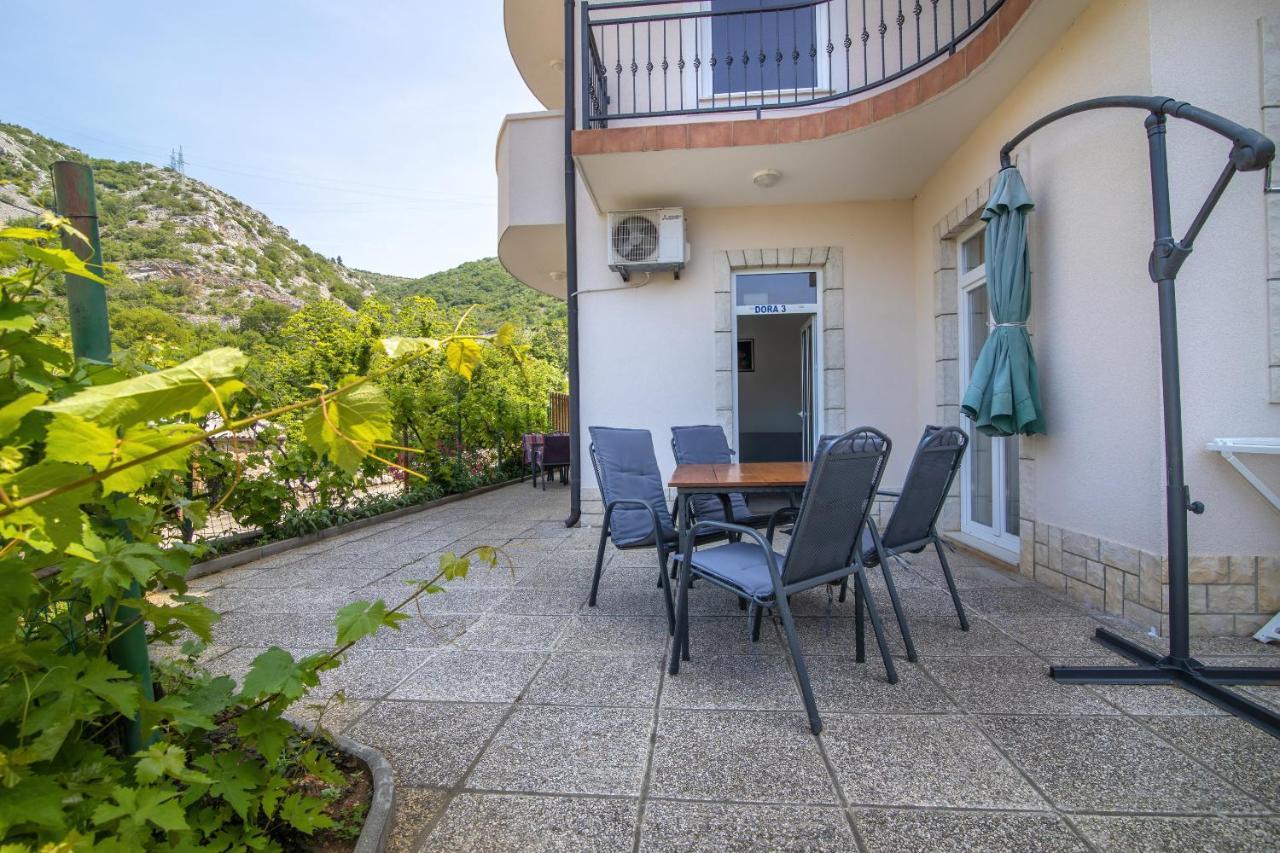 Dora Apartment Senj  Buitenkant foto