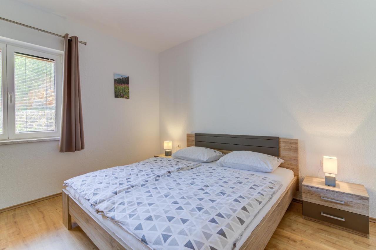 Dora Apartment Senj  Buitenkant foto